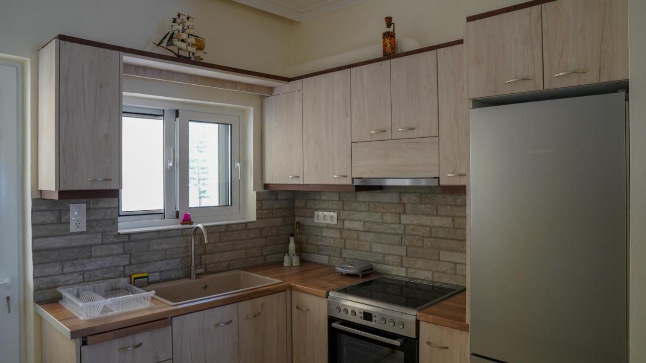 Km Beach View Apartment Chrissi Akti Chania Exterior foto