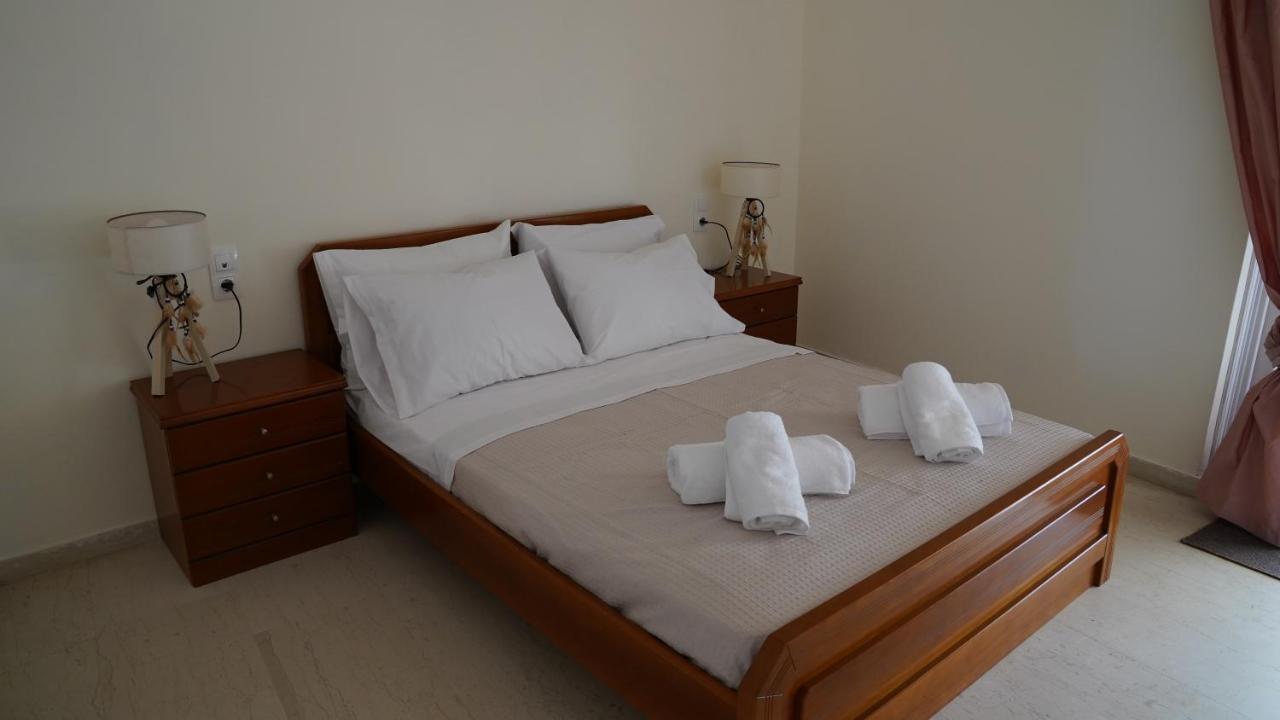 Km Beach View Apartment Chrissi Akti Chania Exterior foto